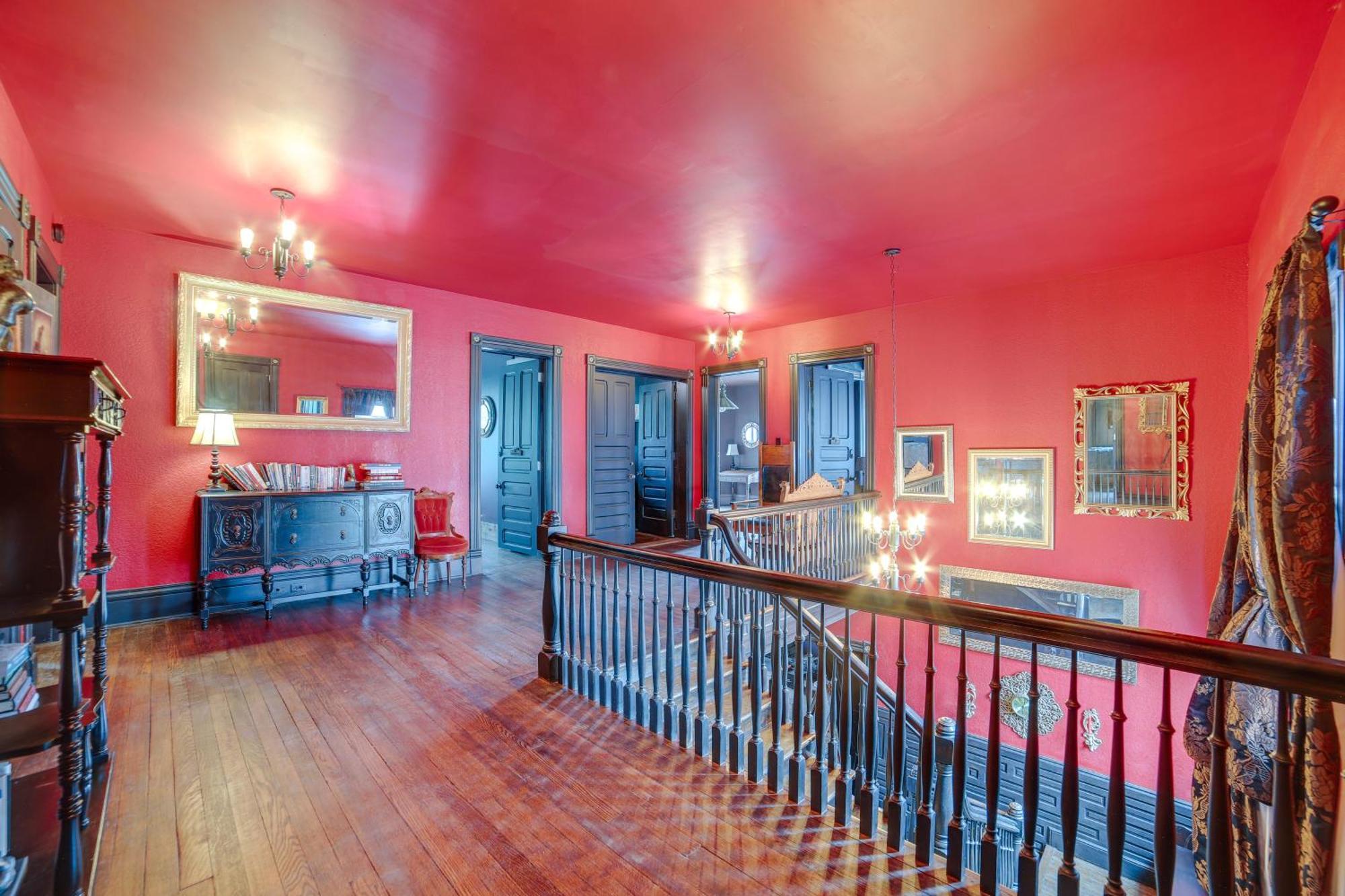 Stunning Historic Home With Original Features! Jackson Luaran gambar